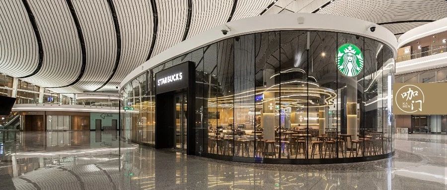 除了開大店，喜茶、茶顏悅色最近在選址上也熱衷“大場面”